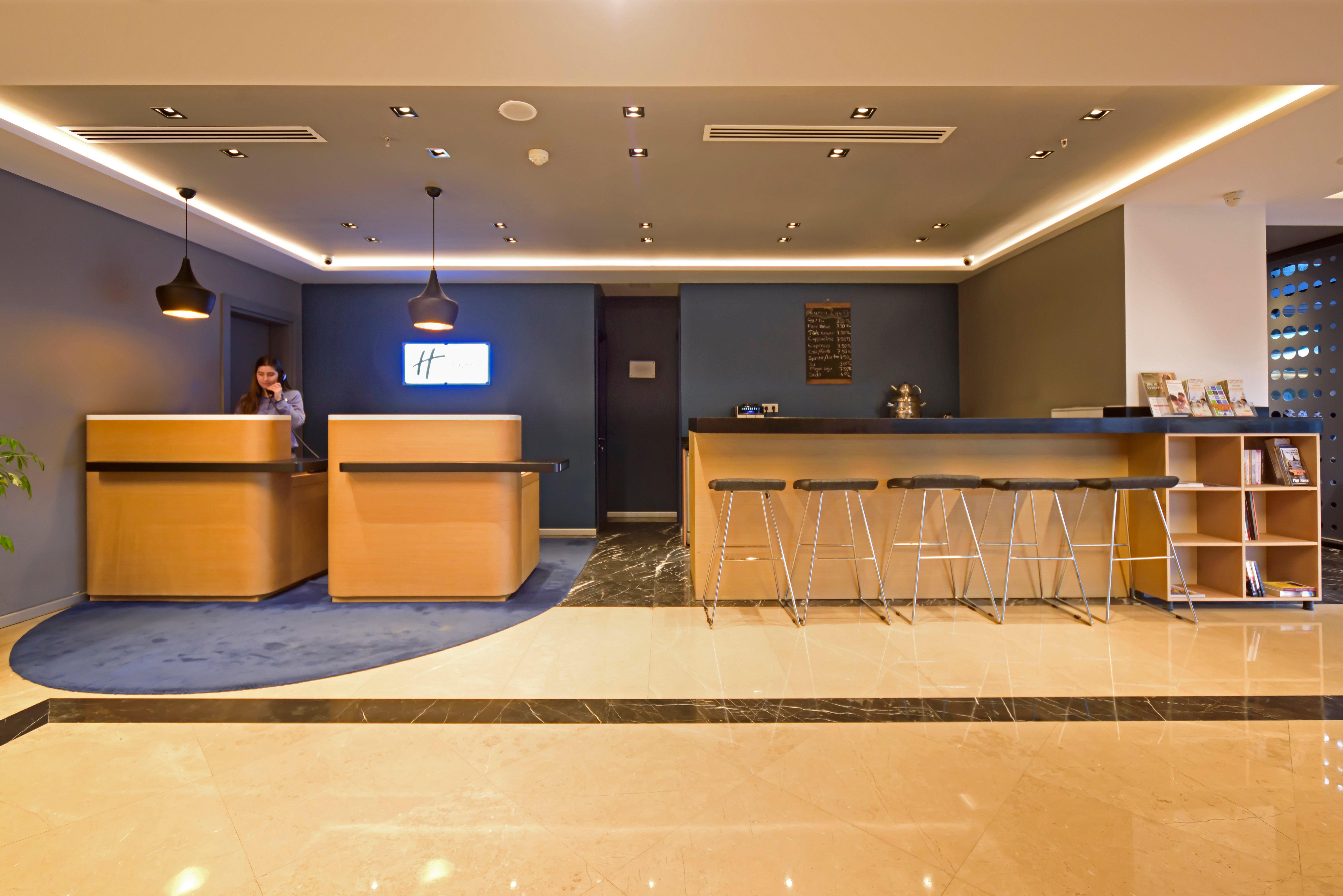 Holiday Inn Express Istanbul-Altunizade, an IHG Hotel Exterior foto