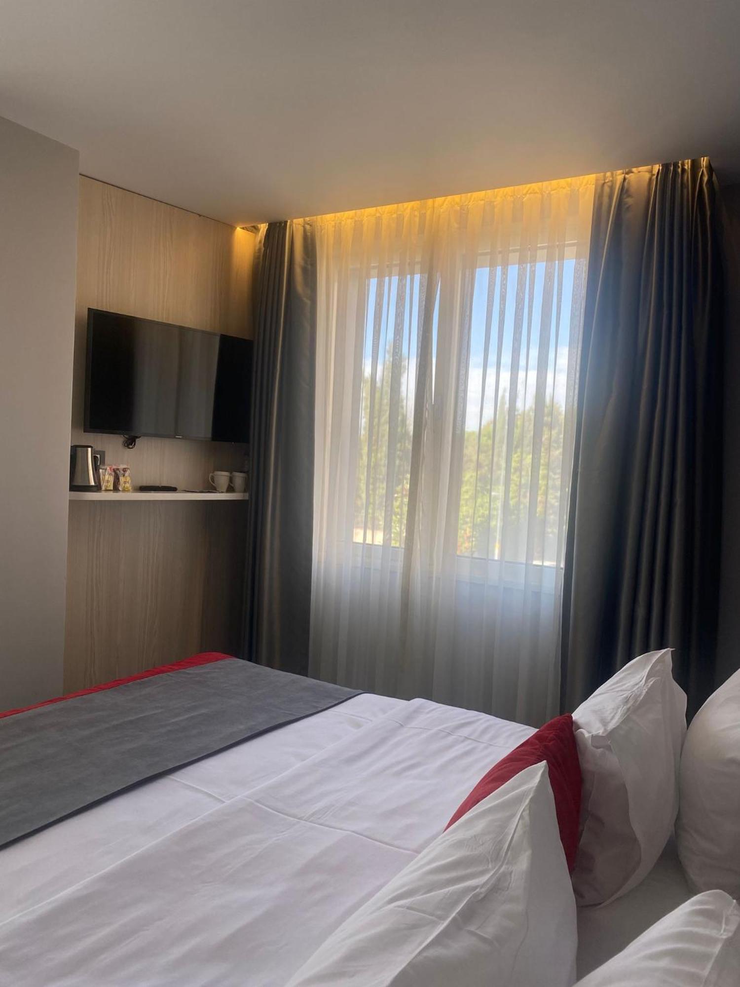 Holiday Inn Express Istanbul-Altunizade, an IHG Hotel Exterior foto