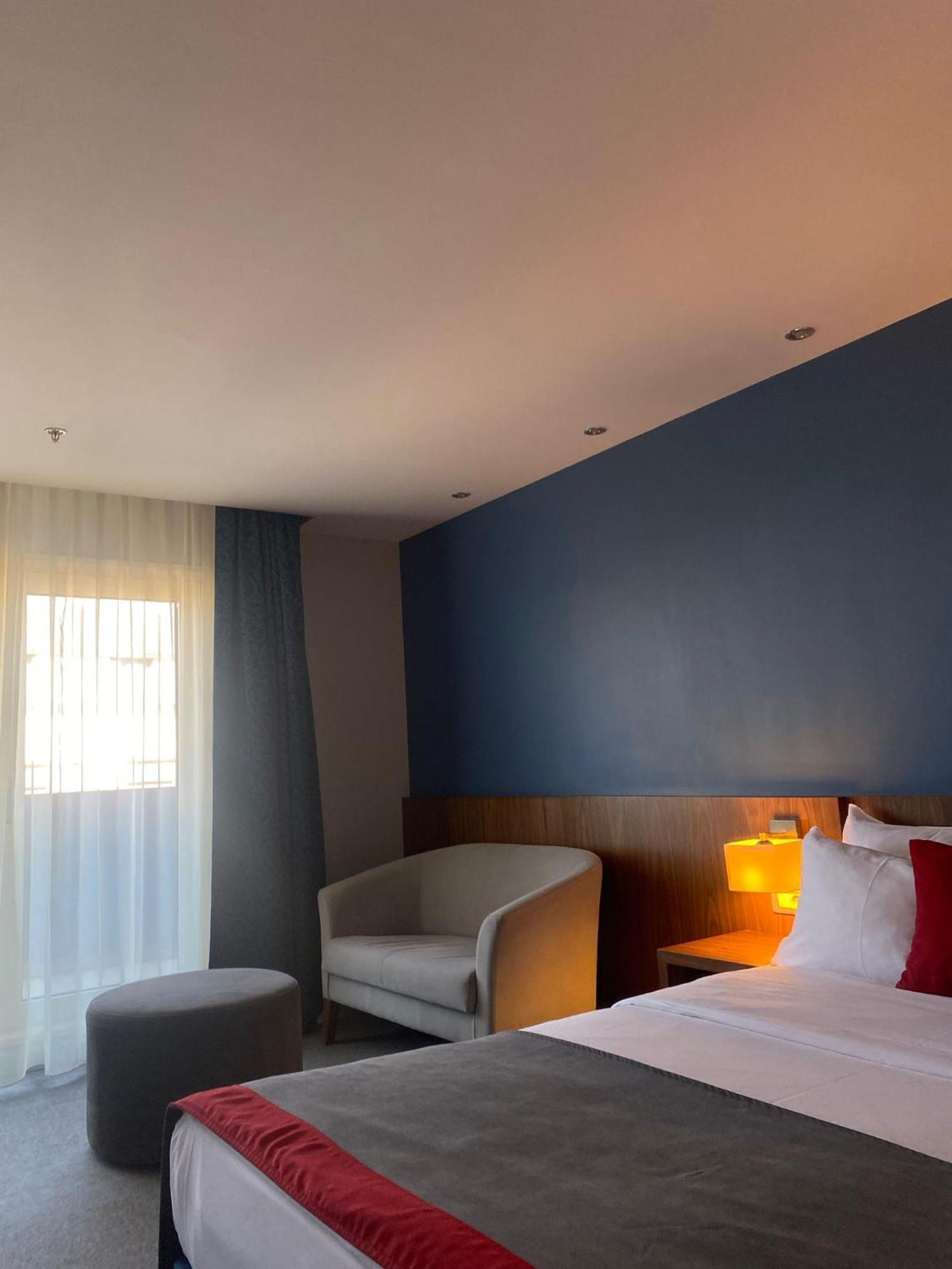 Holiday Inn Express Istanbul-Altunizade, an IHG Hotel Exterior foto