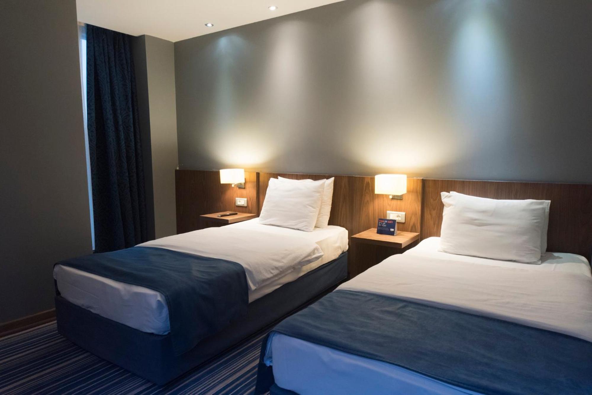 Holiday Inn Express Istanbul-Altunizade, an IHG Hotel Exterior foto